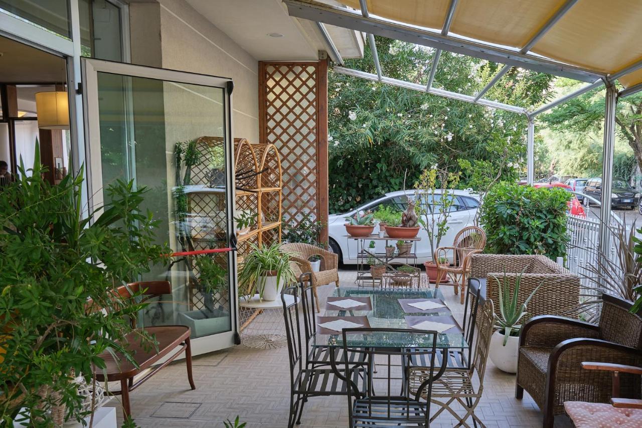 Spring Hotel 3*